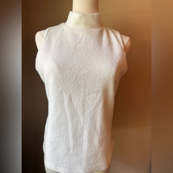 Maeve Structured Mock Neck Top - Picture 4 of 7